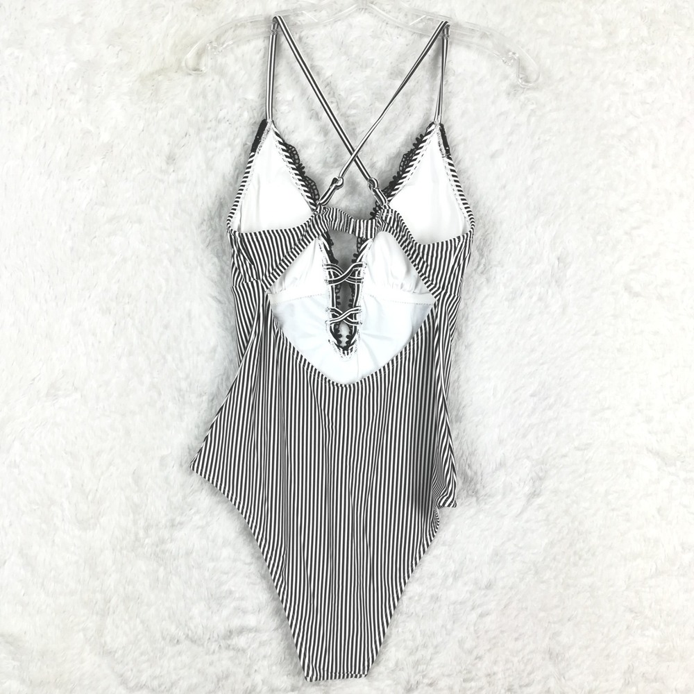 Cupshe Womens Swimsuit One Piece Plunging V Neck Wish You Well Lace XL New - Picture 2 of 9